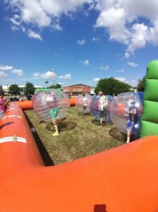 Bubble futbal v aréne – prenájom atrakcie